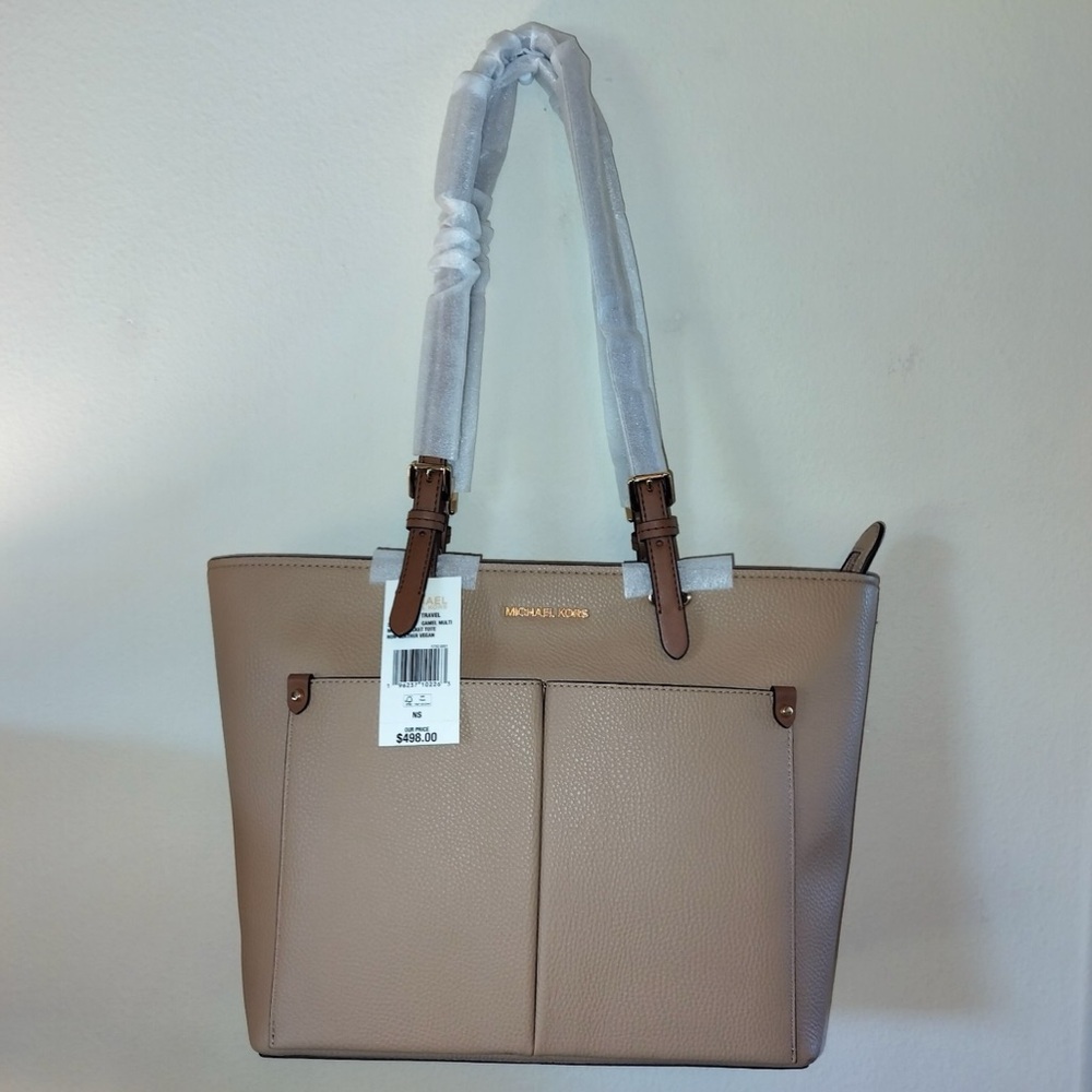 NWT, Michael Kors Jet Set Tote in Pebble Grain Leather - Picture 2 of 10